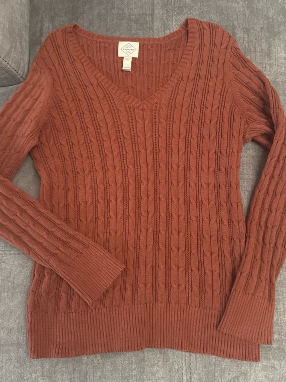 Women’s Cable Knit V-Neck Sweater